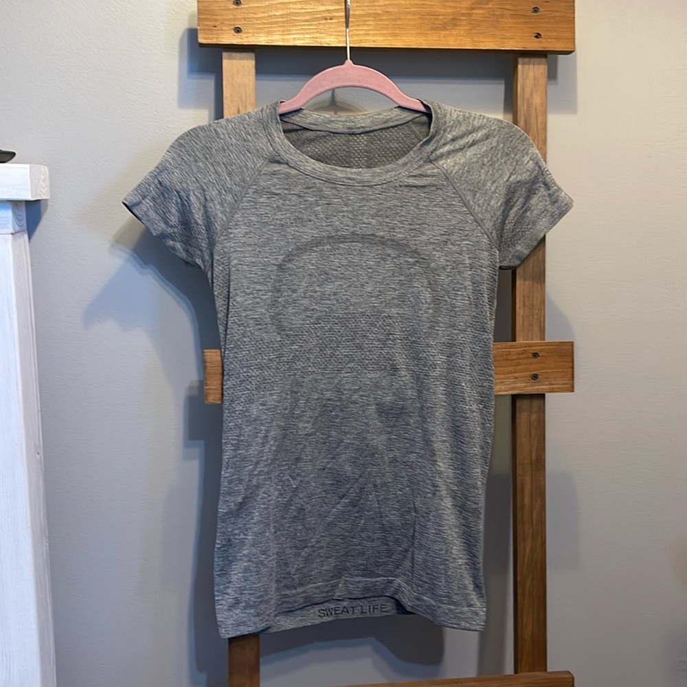 Lululemon swiftly like new